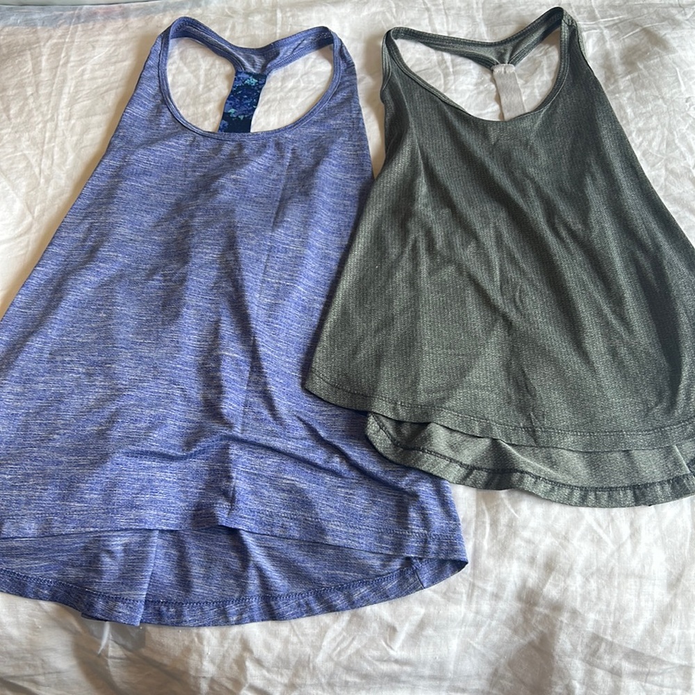2 workout tanks